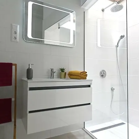 Apartament Aura Apartman *